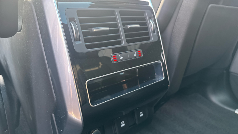 Land Rover Range Rover Sport 3.0 D300 HSE Silver 5dr Auto Diesel Estate